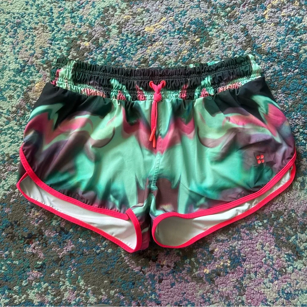 🏃♀️Sweaty Betty Shorts🏃♀️ - Picture 1 of 7
